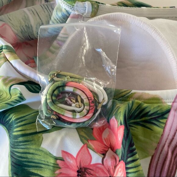 Kona Sol Off-Shoulder Ruffle One-Piece Swimsuit – Green/White, Size S, NWT - Picture 5 of 9